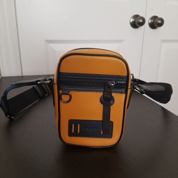 Coach Terrain Crossbody Bag - Picture 1 of 9